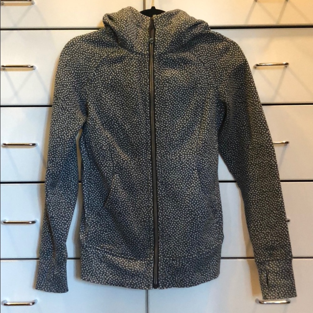 Lululemon Scuba Hoodie, Size 4 (fits like 2)